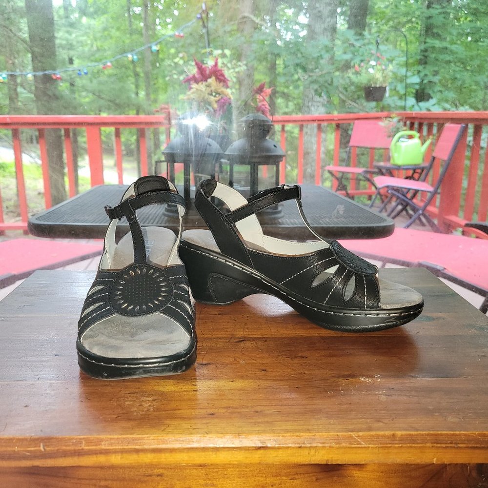 JBU Jambu Daisy Vegan Leather Sandal